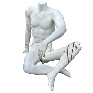 La Rosa Sitting Man